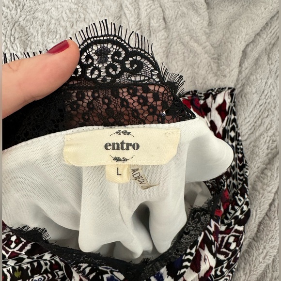 Entro Large Patterned Dress, Lined with Black Lace Trim - Picture 3 of 3